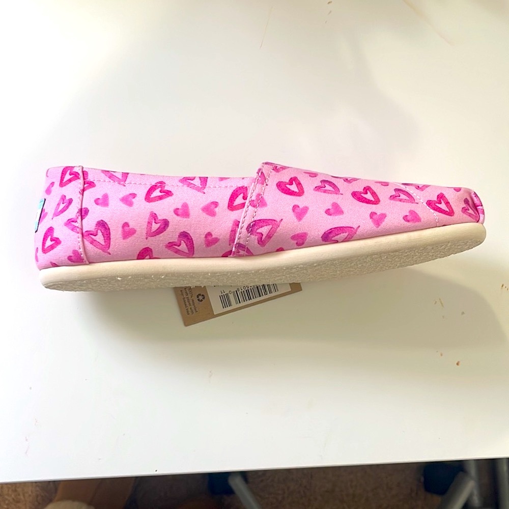 Toms - Picture 3 of 4